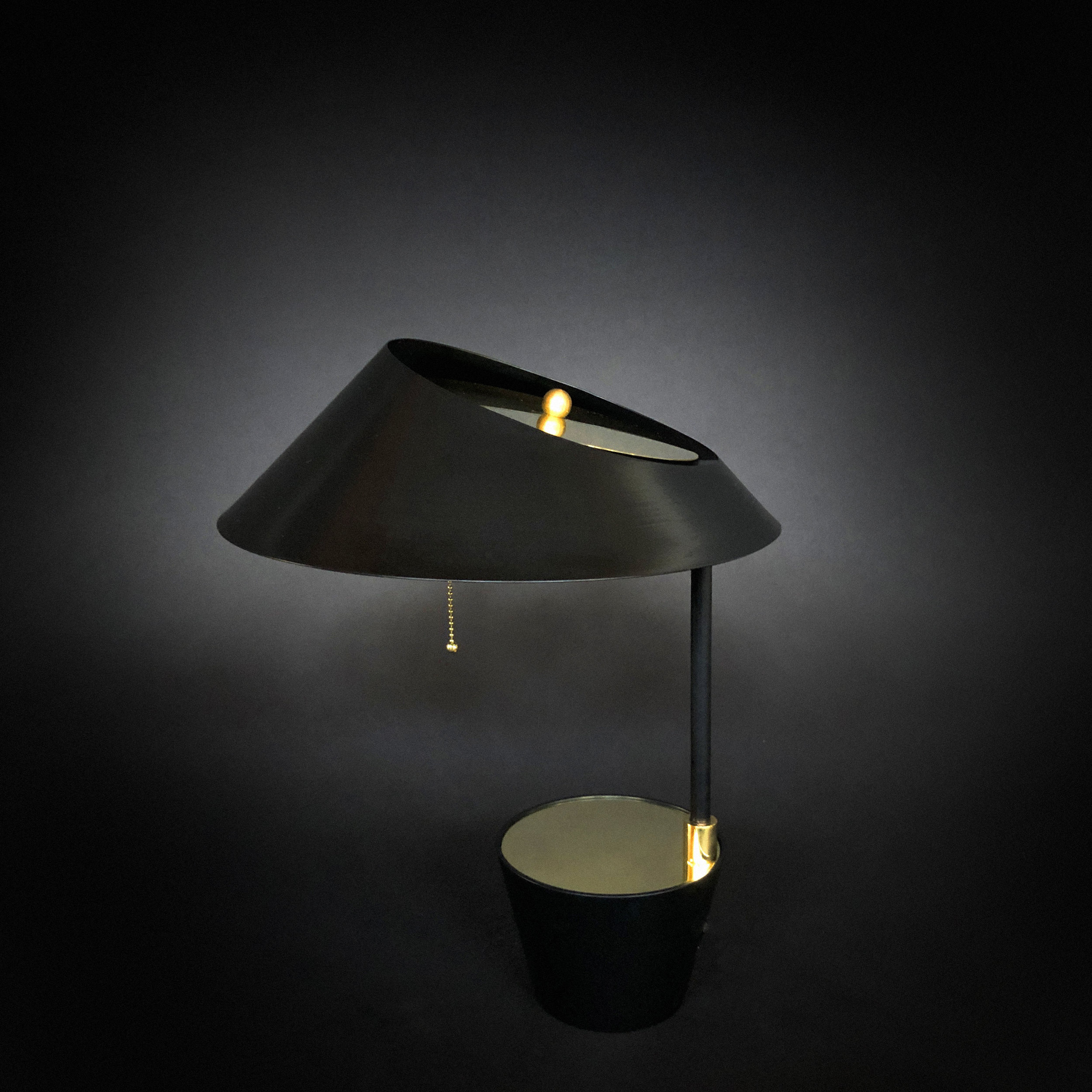 Crescent Wane Desk Lamp — Jason Koharik